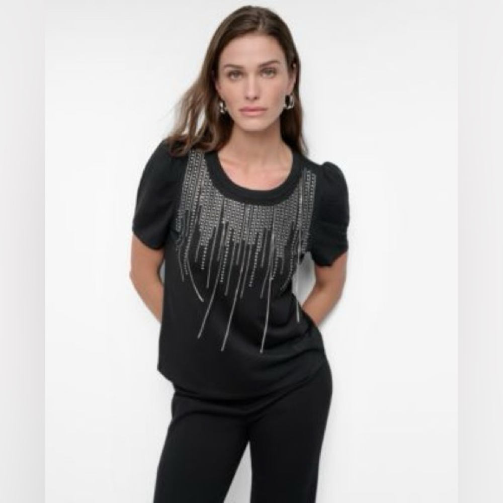 DKNY Women’s Crewneck Embellished-fringe short sleeve top.